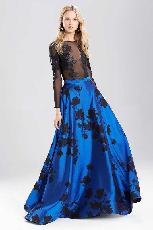 Nursing skirt with discreet access for breastfeeding mothersFlower Jacquard Ball Skirt