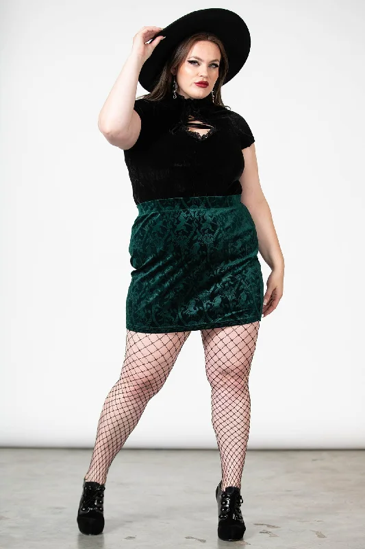 Tiered linen skirt for a bohemian summer festivalDoom Duchess Skirt [EMERALD] [PLUS]