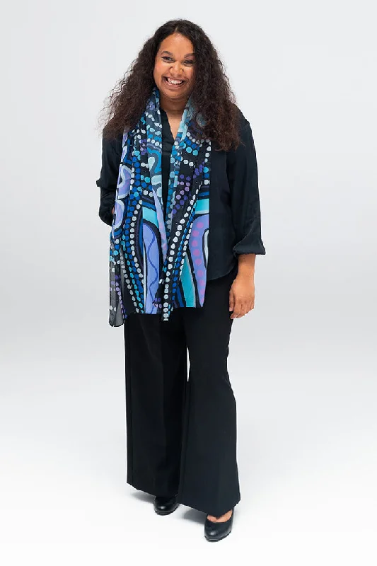 Navy blue slim - fit polo shirt for office wearKoorrookee 'Grandmother' Rectangle Chiffon Scarf