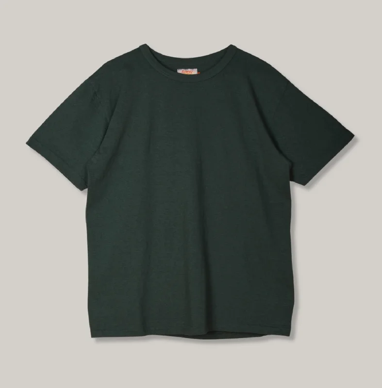 Plus Size Women's Side - Slit Sweaters in Bold SolidsSUNRAY SPORTSWEAR HALEIWA SS TSHIRT - DARKEST SPRUCE Plus Size Women's Side - Slit Sweaters in Bold SolidsSUNRAY SPORTSWEAR HALEIWA SS TSHIRT - DARKEST SPRUCE