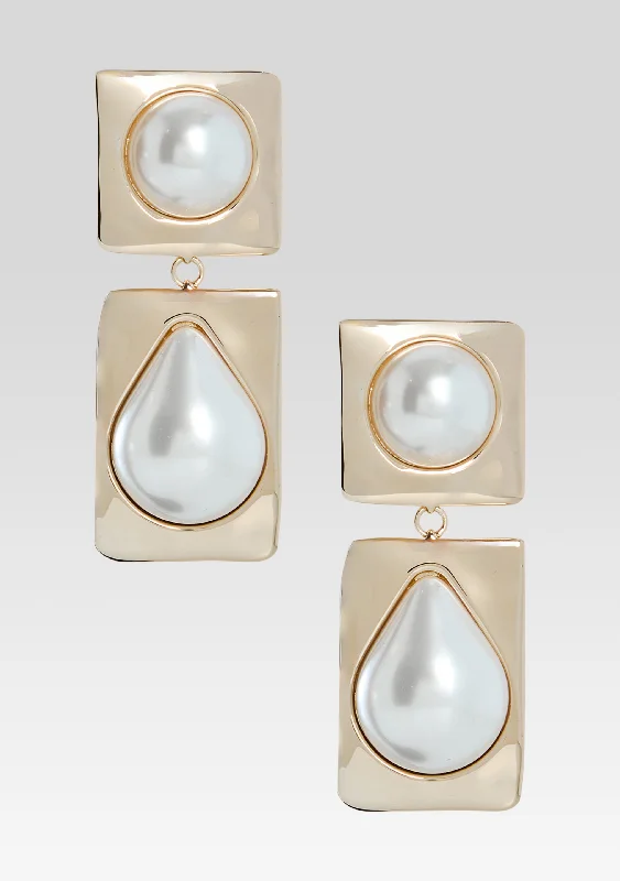 Boat Neck Women's Merino Wool Sweaters in Neutral ShadesSavannah Pearl Drop Earrings
