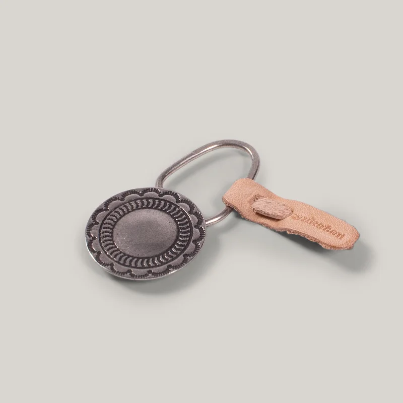 Cropped Women's Angora Blend Sweaters for a Trendy LookYUKETEN CONCHO KEY CHAIN - THREE