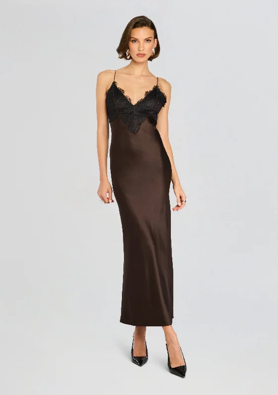 Plus Size Women's Oversized Chunky Knit SweatersGrenache Satin Maxi Dress