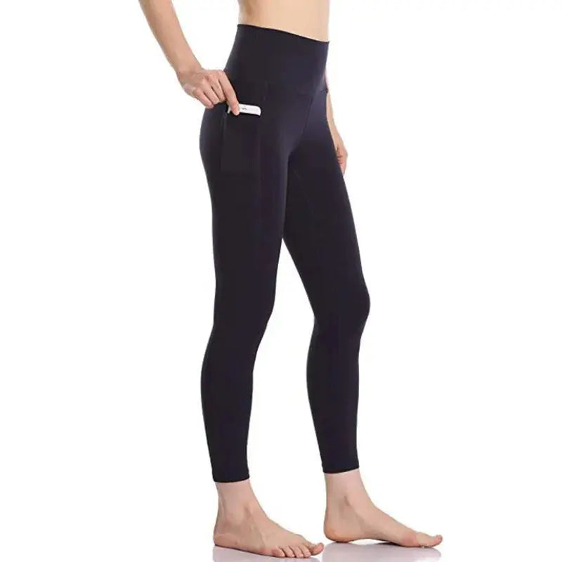 HK229 Black