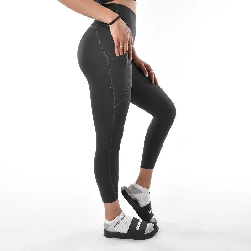 Belted women leggings for a defined waist and added stylePacer Pocket Leggings
