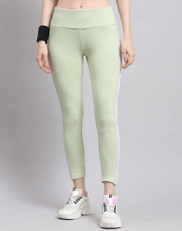 Women Green Solid Regular Fit Legging