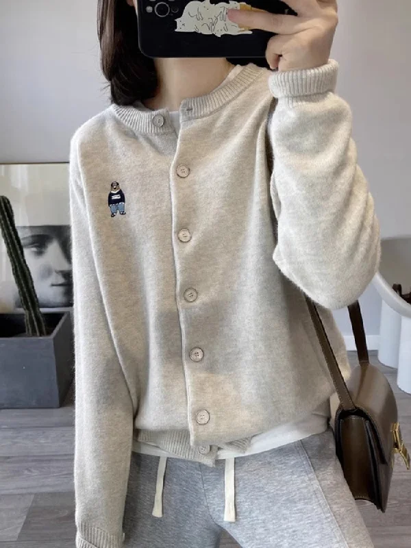 v neck women cardigan to elongate the necklineembroidered bear knitted cardigan for women spring and autumn new style round neck sweater jacket S3382 v neck women cardigan to elongate the necklineembroidered bear knitted cardigan for women spring and autumn new style round neck sweater jacket S3382