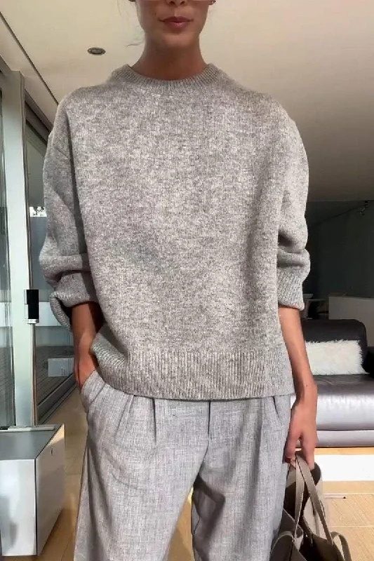 Button - Down Women's Shetland Wool Sweaters in Traditional PatternsWomen's Casual Round Neck Solid Color Sweater Button - Down Women's Shetland Wool Sweaters in Traditional PatternsWomen's Casual Round Neck Solid Color Sweater
