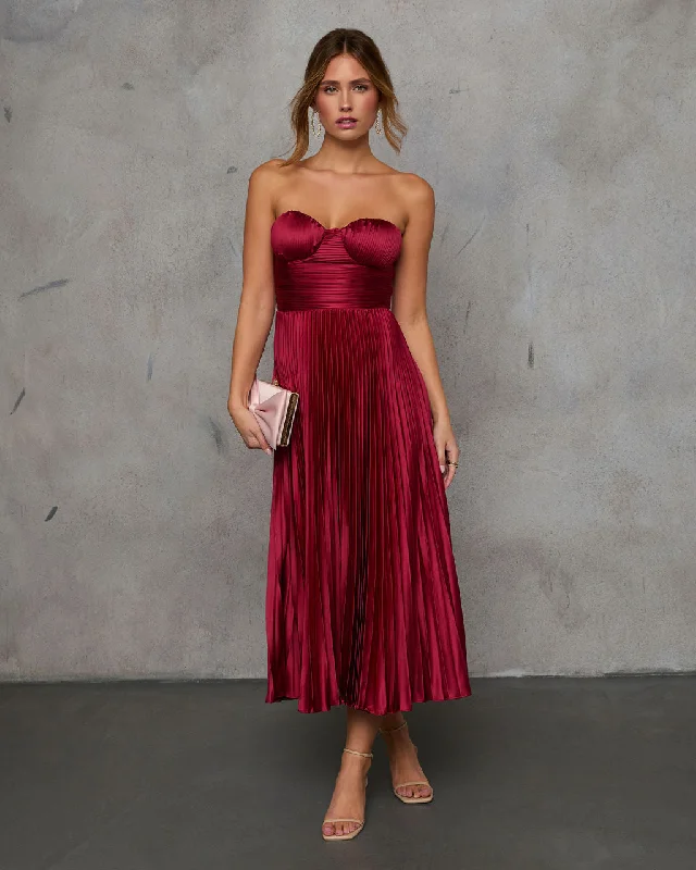 Mini Women Dress with a Short Hem for a Young and Trendy StyleLeanna Strapless Bustier Satin Maxi Dress Mini Women Dress with a Short Hem for a Young and Trendy StyleLeanna Strapless Bustier Satin Maxi Dress