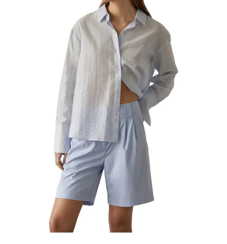 Cuffed Women Shorts for a Laid - Back and Trendy LookBermuda Shorts In Blue