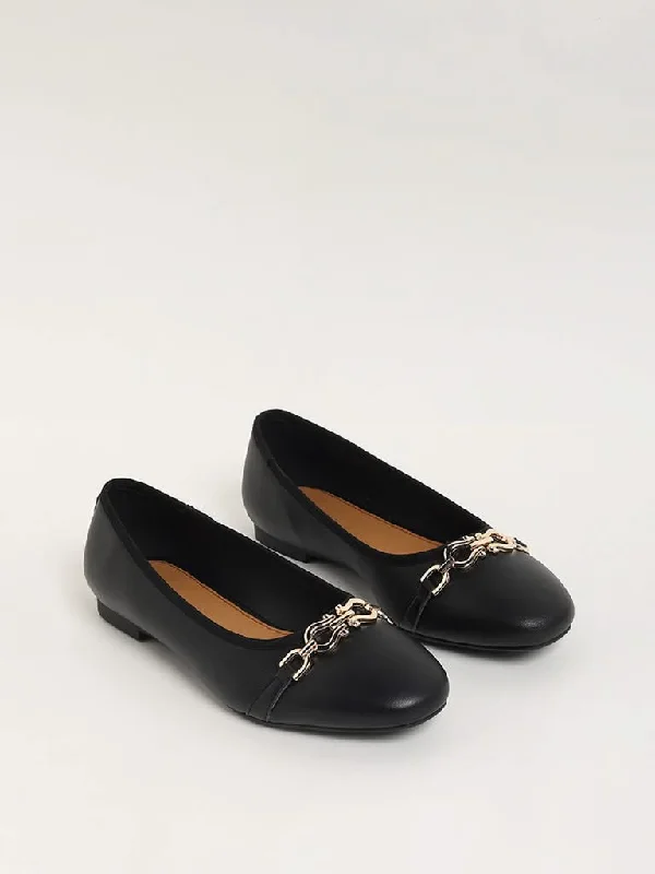 Belted Women Shorts to Enhance the WaistlineLUNA BLU Black Embellished Ballerina