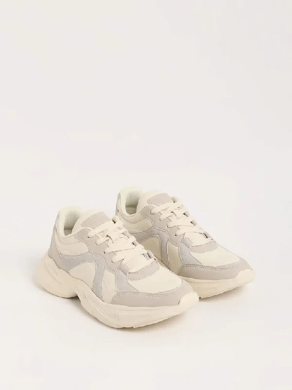 LUNA BLU Cream Lace-Up Sneakers