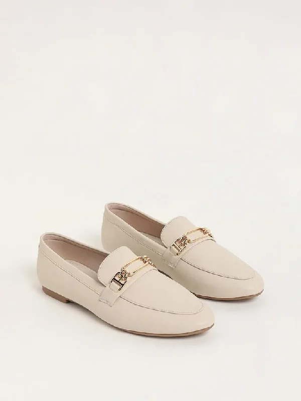 Embroidered Women Shorts with Intricate DesignsLUNA BLU Ivory Gold-Buckled Loafers Embroidered Women Shorts with Intricate DesignsLUNA BLU Ivory Gold-Buckled Loafers
