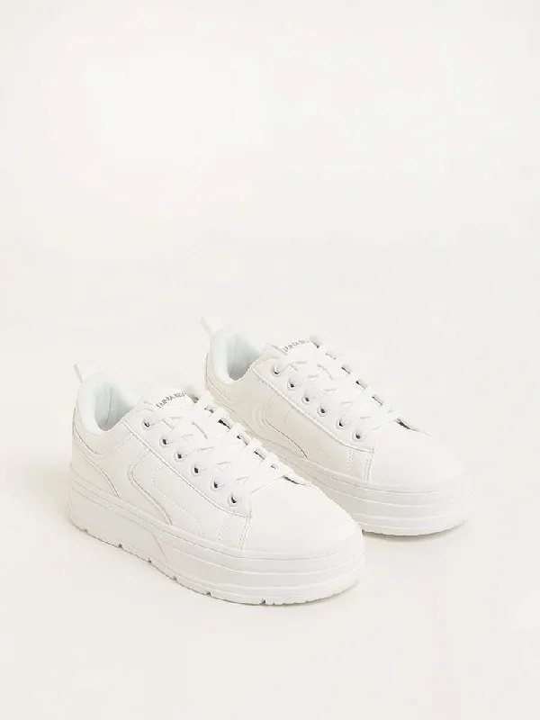 Printed Floral Women Shorts for a Summer - Ready StyleLUNA BLU White Monotone Sneakers Printed Floral Women Shorts for a Summer - Ready StyleLUNA BLU White Monotone Sneakers