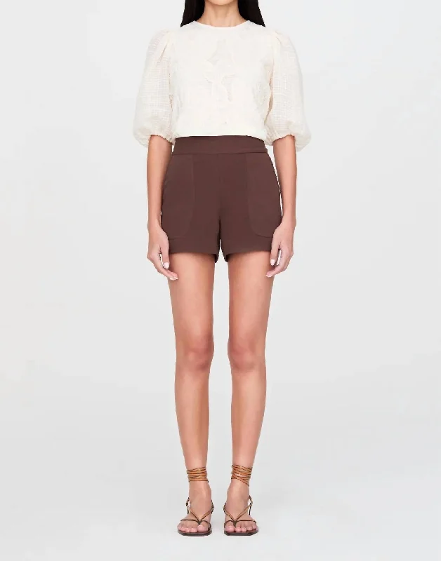 Mia Shorts In Walnut